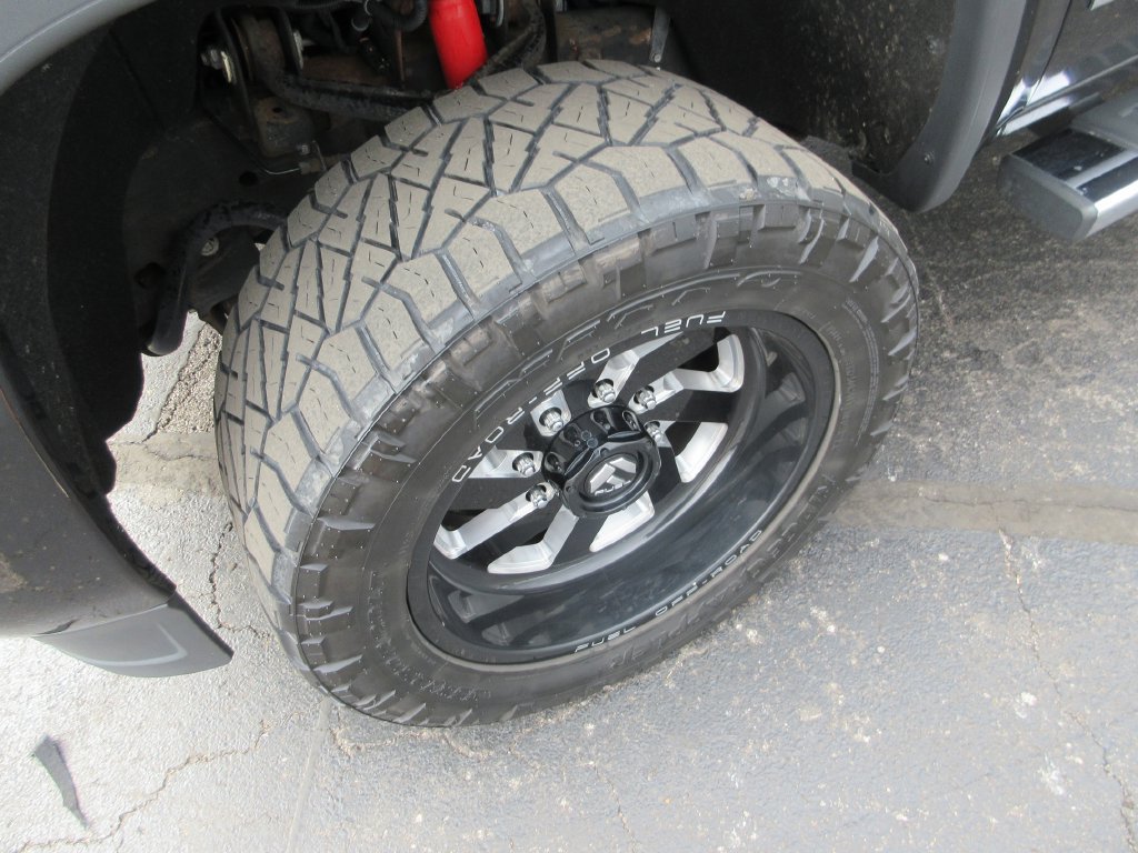 Used 2019 GMC Sierra 2500 Denali w/ Duramax Plus Package AWD/4WD image 14