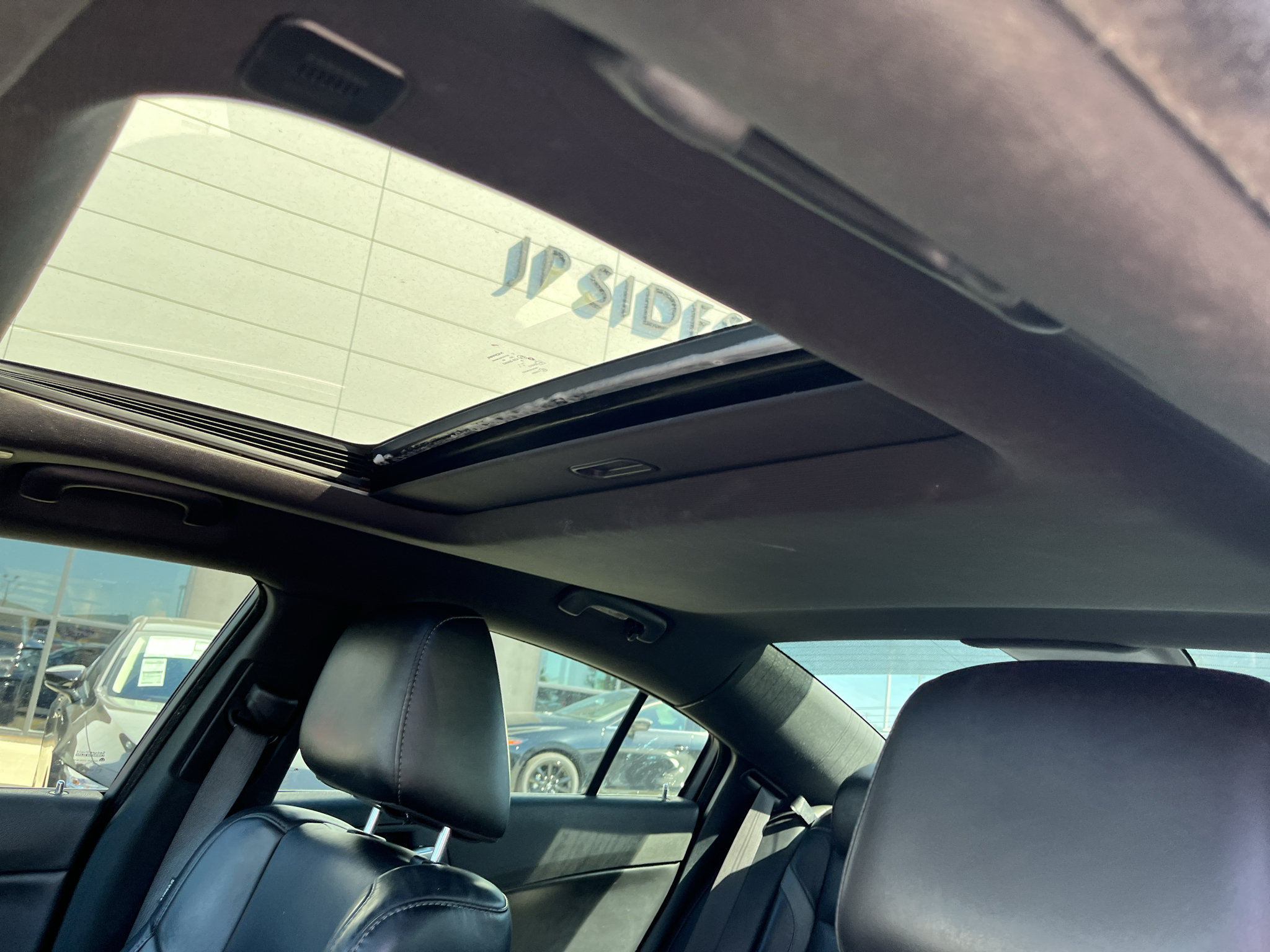 Used 2022 Dodge Charger SXT w/ Leather Interior Group RWD image 29