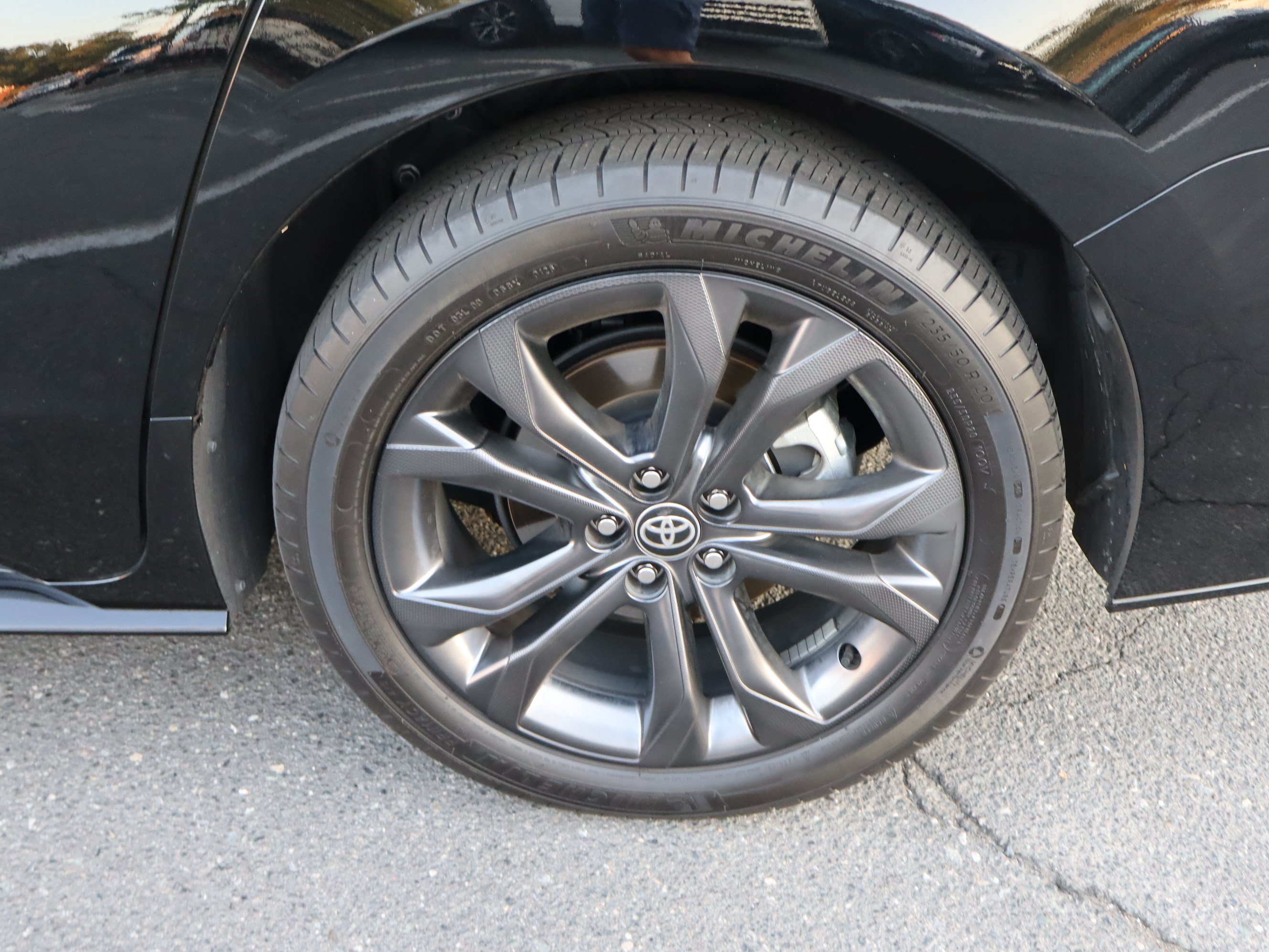 Used 2026 Toyota Sienna XSE FWD image 40