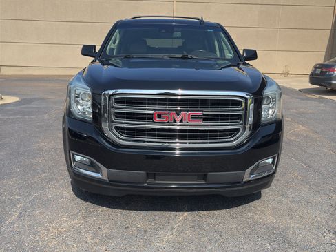 Used 2019 GMC Yukon XL SLT w/ Open Road Package RWD image 2
