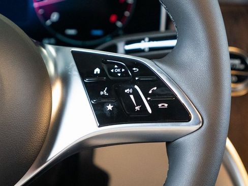 New 2026 Mercedes-Benz GLC 300 4MATIC image 17