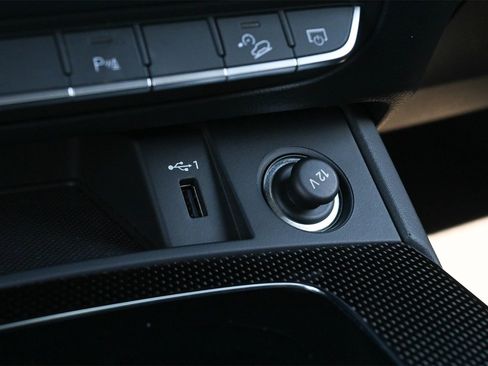 Used 2023 Audi SQ5 Premium Plus w/ Premium Plus Package image 14