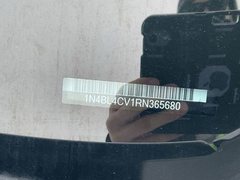 Certified 2024 Nissan Altima 2.5 SR image 38