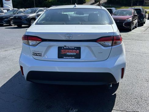 Used 2026 Toyota Corolla LE FWD image 4