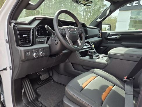 New 2026 GMC Sierra 1500 AT4 w/ AT4 Premium Package AWD/4WD image 18