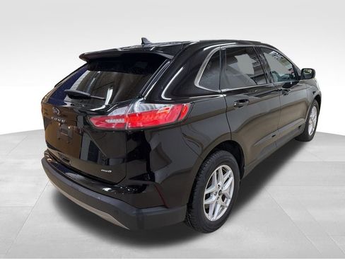 Used 2024 Ford Edge SEL image 6