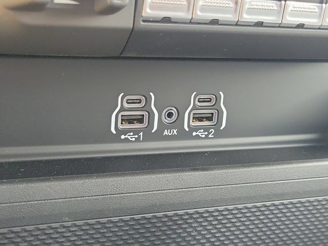 New 2027 RAM 3500 Big Horn AWD/4WD image 18