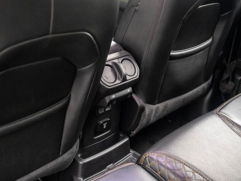 Used 2021 Jeep Wrangler Unlimited Sahara image 18