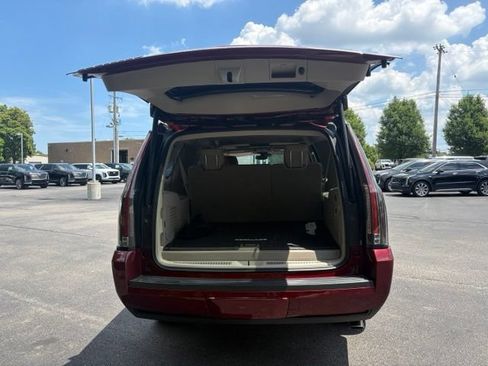 Used 2020 Cadillac Escalade ESV Premium Luxury AWD/4WD image 6