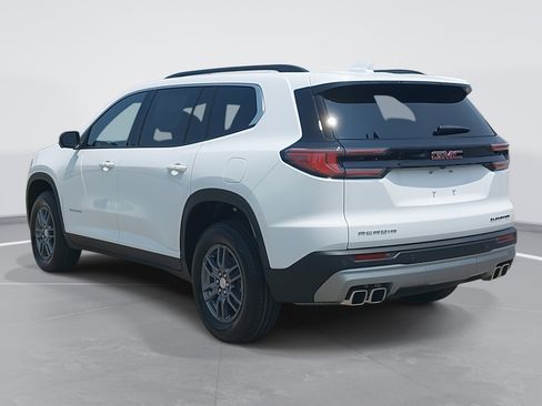 New 2025 GMC Acadia Elevation image 7