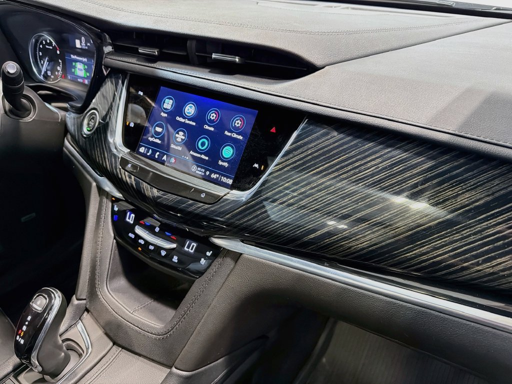 Used 2024 Cadillac XT6 Premium Luxury w/ LPO, Floor Liner Package AWD/4WD image 32