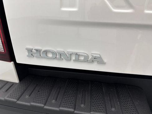Used 2025 Honda Ridgeline Black Edition image 8