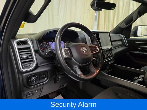 Used 2022 RAM 1500 Big Horn AWD/4WD image 16