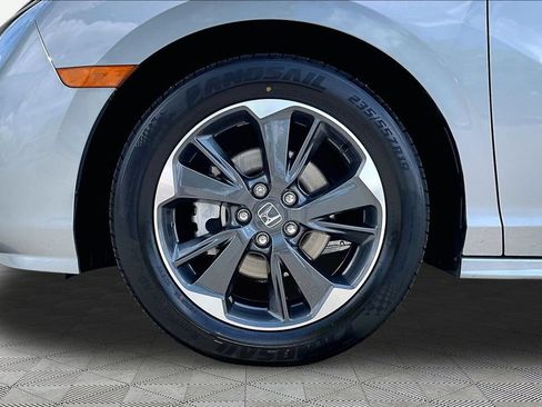 Used 2024 Honda Odyssey Elite image 25