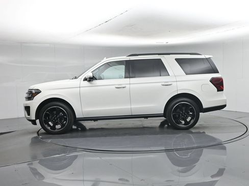 Used 2023 Ford Expedition Limited AWD/4WD image 37