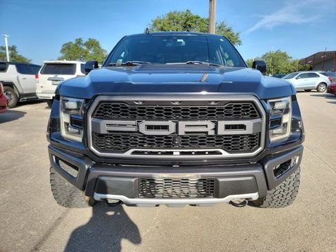 Used 2019 Ford F150 Raptor w/ Equipment Group 802A Luxury AWD/4WD image 2