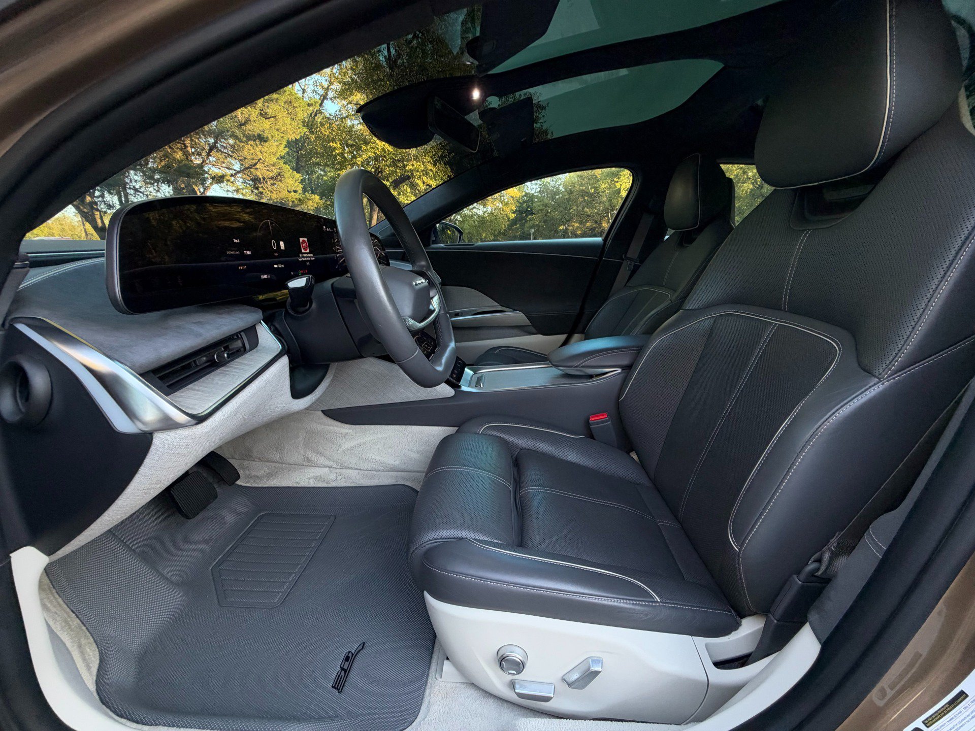 Used 2022 Lucid Air Dream Edition AWD/4WD image 9