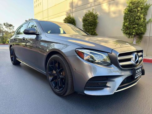 Used 2017 Mercedes-Benz E 400 4MATIC Wagon image 10