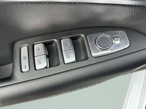 Used 2026 Genesis G70 2.5T Prestige RWD image 19