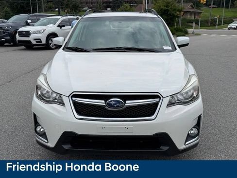 Used 2016 Subaru Crosstrek 2.0i Premium w/ Moonroof Package AWD/4WD image 2
