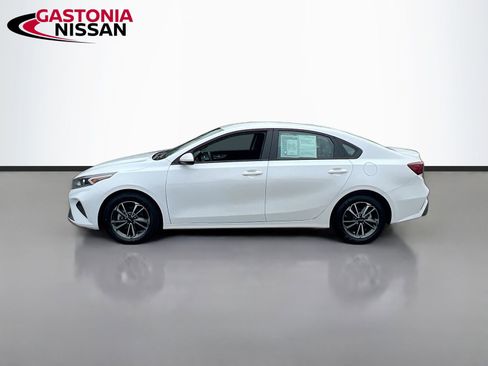 Used 2023 Kia Forte LXS image 5