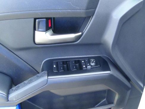 Used 2025 Toyota Tacoma TRD Off-Road image 16