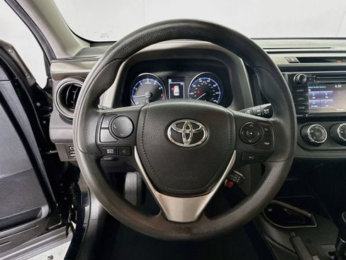 Certified 2018 Toyota RAV4 LE FWD image 12