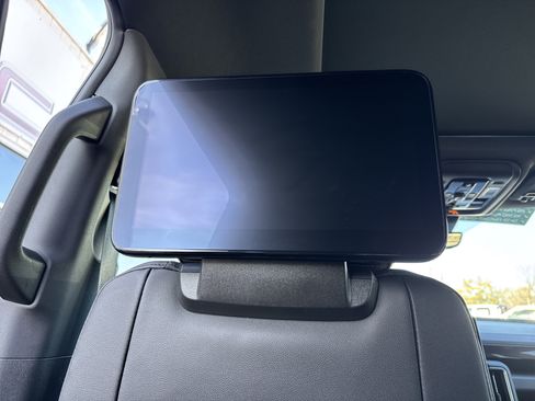 Used 2026 GMC Yukon XL Elevation w/ Elevation Premium Package image 30