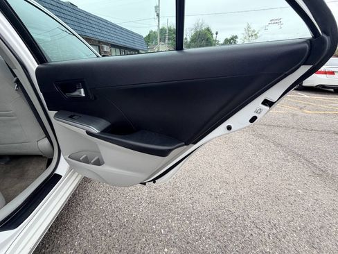 Used 2012 Toyota Camry LE FWD image 17