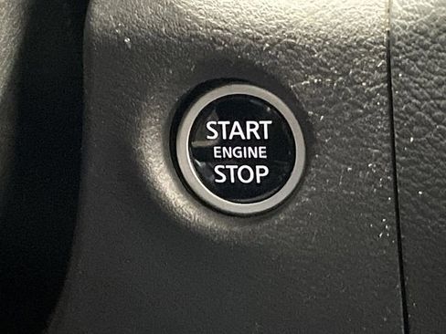 Used 2023 Nissan Frontier PRO-4X w/ Pro Convenience Package image 22