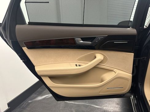 Used 2014 Audi A8 L 4.0T w/ Luxury Package image 14