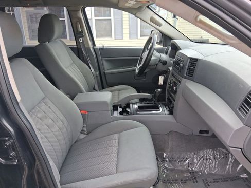 Used 2005 Jeep Grand Cherokee Laredo w/ Trailer Tow Group image 21