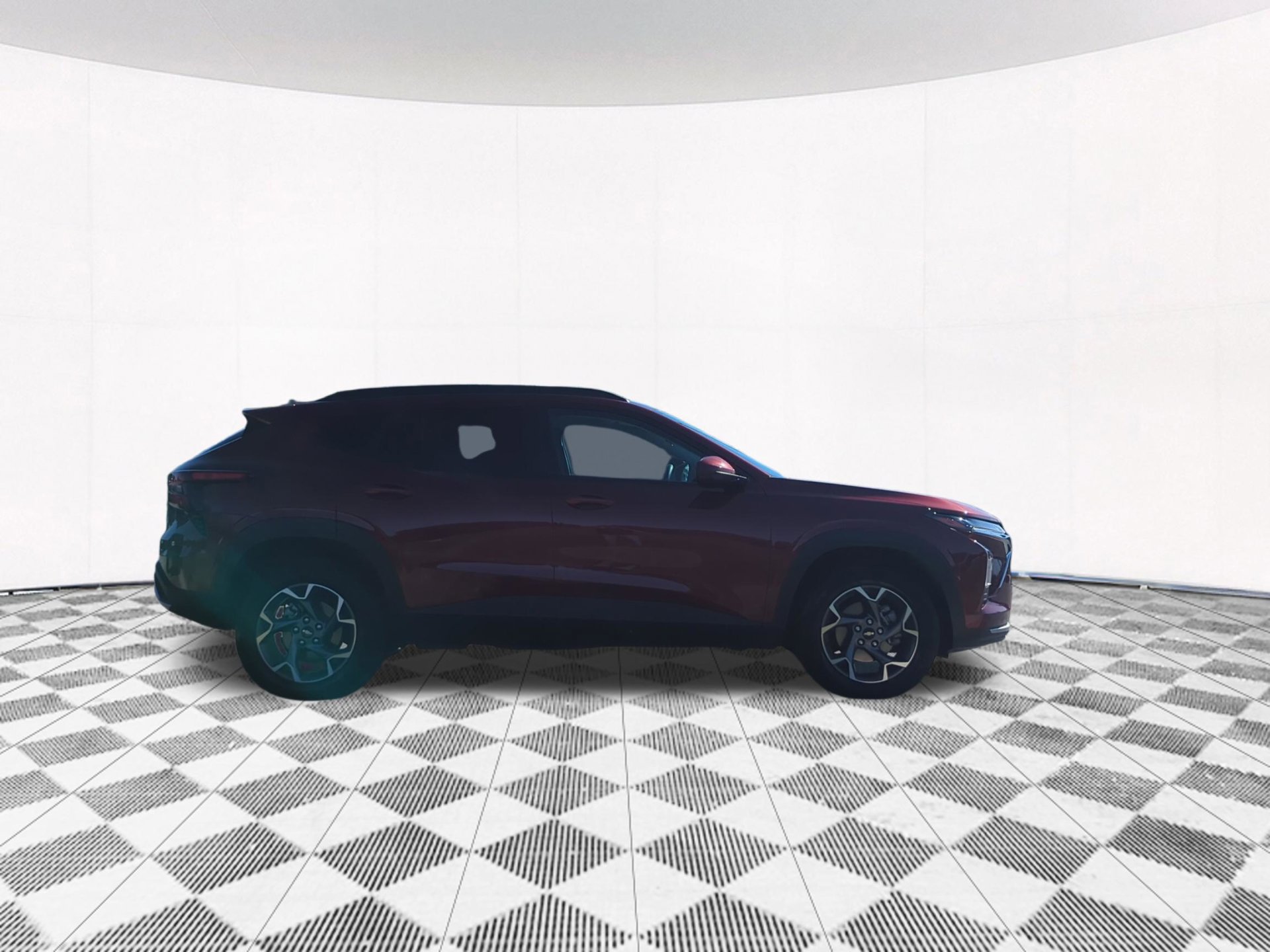 Used 2025 Chevrolet Trax LT FWD image 17