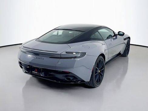 Used 2022 Aston Martin DB11 Coupe image 7