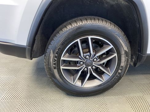 Certified 2022 Jeep Grand Cherokee Limited image 41