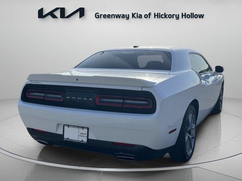 Used 2022 Dodge Challenger GT RWD image 7