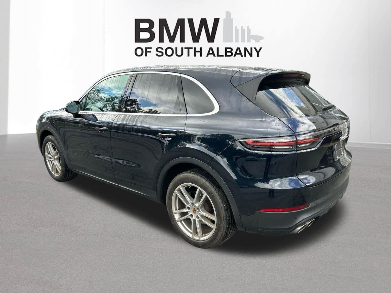 Used 2021 Porsche Cayenne S AWD/4WD image 3