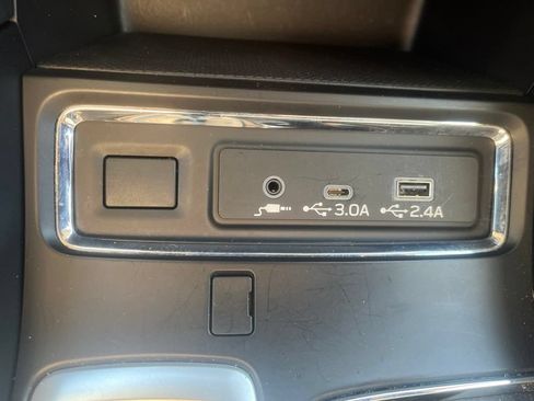 Used 2025 Subaru Ascent Premium AWD/4WD image 19