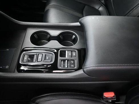 Used 2025 Honda Pilot EX-L image 20