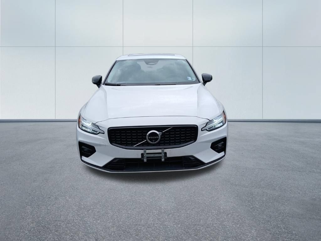 Used 2024 Volvo S60 B5 Plus FWD image 11