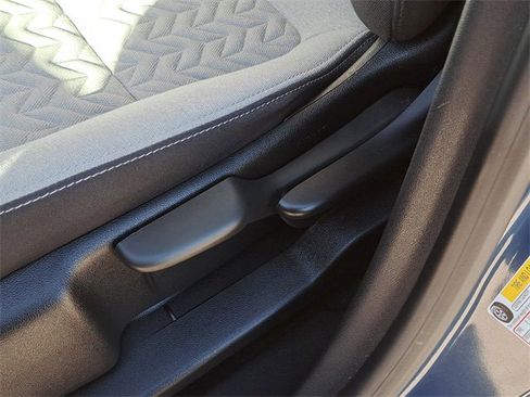 Certified 2024 Chevrolet Equinox LS image 21