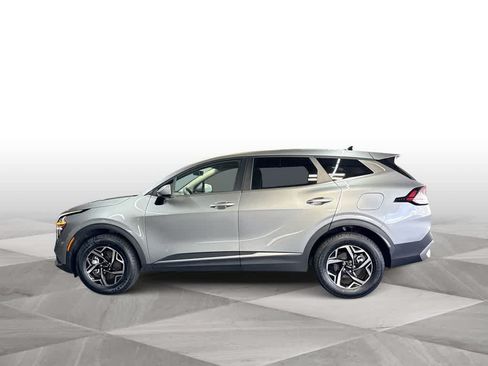Used 2024 Kia Sportage LX AWD/4WD image 5