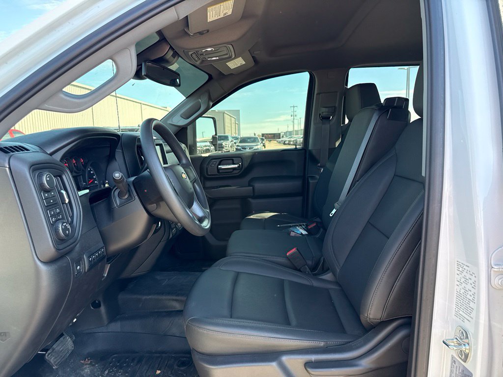 Used 2026 Chevrolet Silverado 3500 W/T w/ WT Convenience Package AWD/4WD image 5