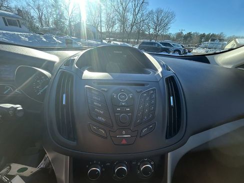 Used 2016 Ford Escape SE image 16