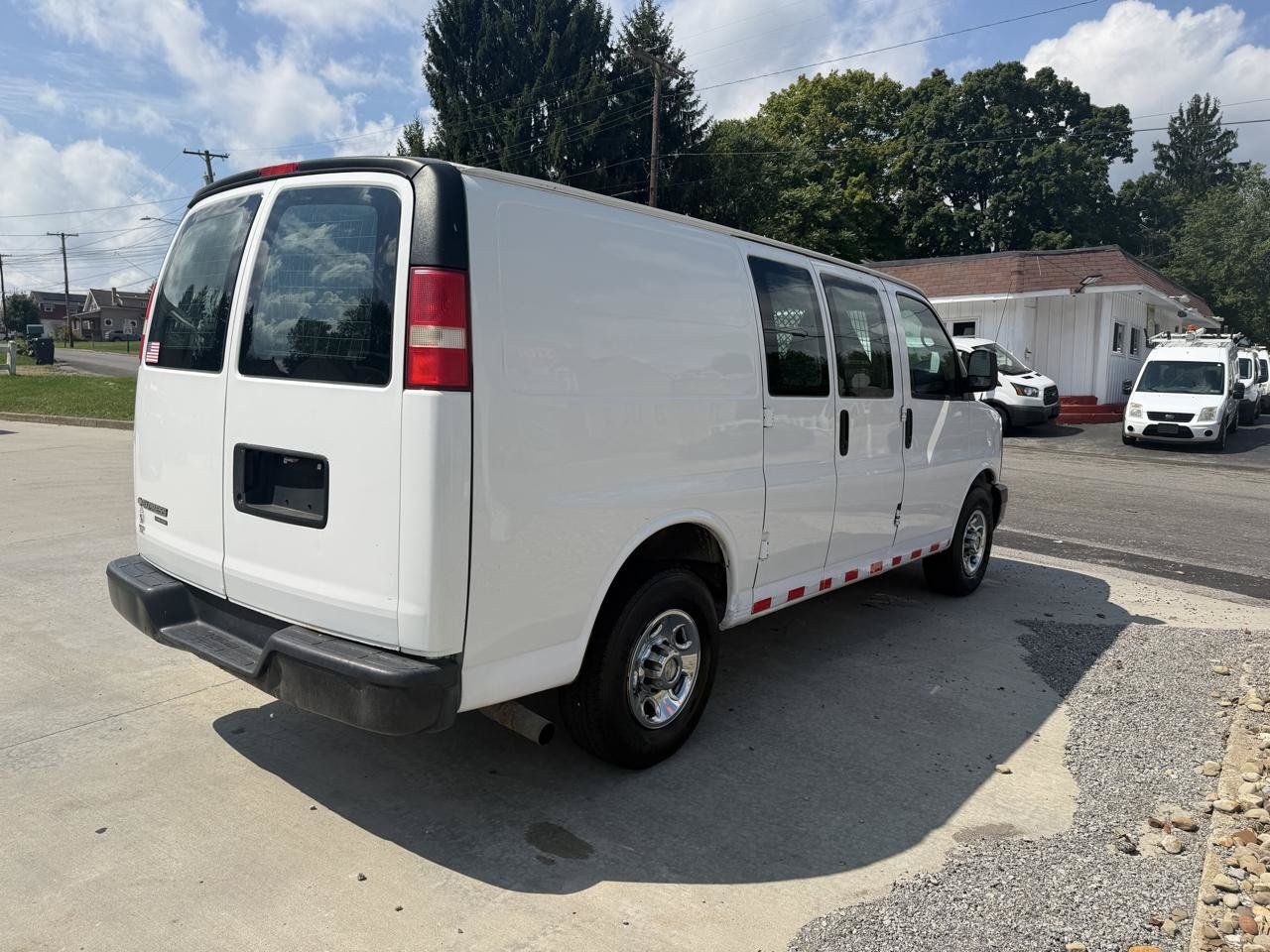 Used 2012 Chevrolet Express 2500 RWD image 5