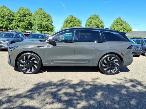 Used 2024 Lincoln Nautilus Black Label w/ Jet Appearance Package (87T) AWD/4WD image 2