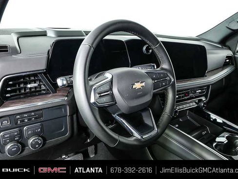 Certified 2025 Chevrolet Tahoe LT AWD/4WD image 4
