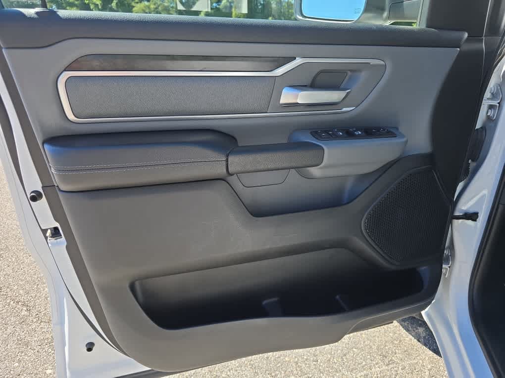 Used 2022 RAM 1500 Big Horn AWD/4WD image 13
