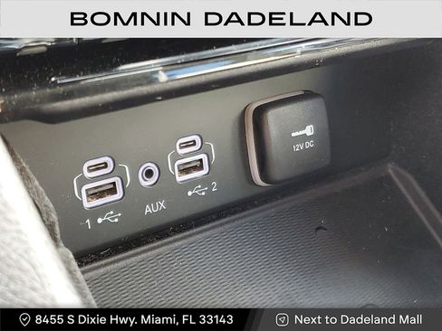 Used 2022 Jeep Grand Cherokee L Laredo w/ Luxury Tech Group I image 25