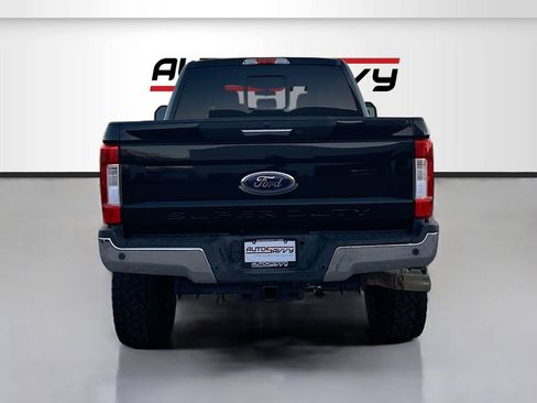 Used 2017 Ford F350 4x4 Crew Cab Super Duty image 6